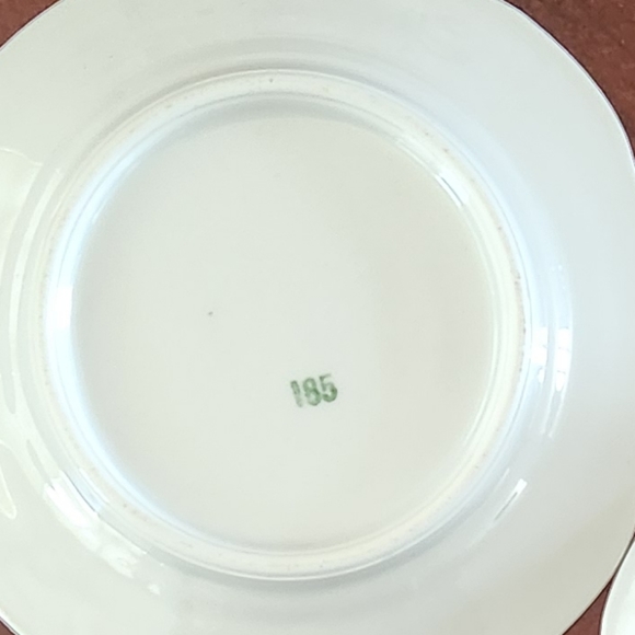 Vintage Plates (dogs/cats) - Picture 15 of 16